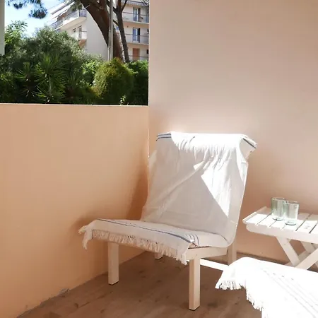 Azur - 2 Chambres, Balcon, Bord De Mer, Wifi, Climatise Et Parking Prive Apartment *