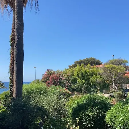 Azur - 2 Chambres, Balcon, Bord De Mer, Wifi, Climatise Et Parking Prive * Bandol
